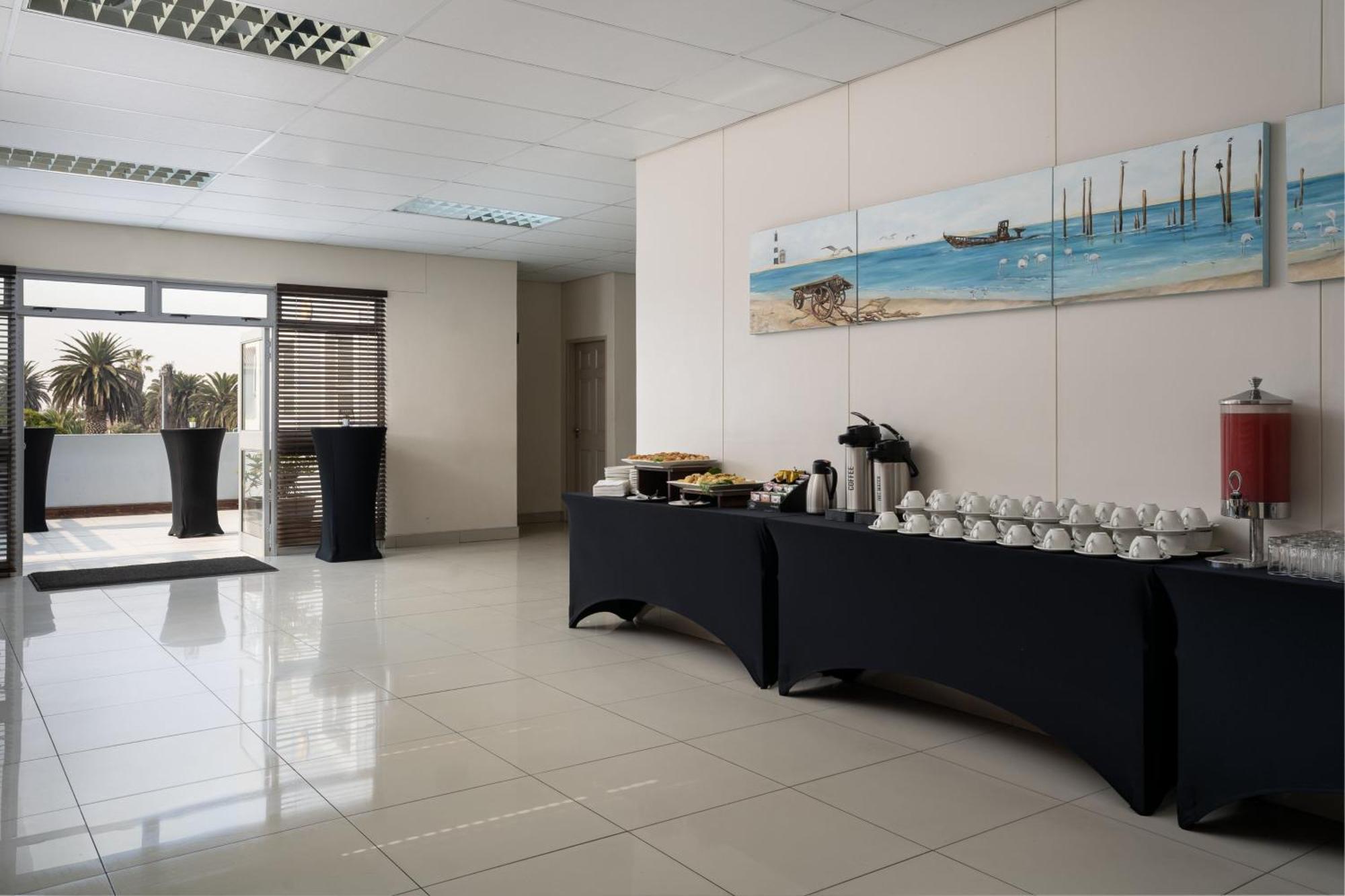 Protea Hotel By Marriott Walvis Bay Indongo Exterior foto