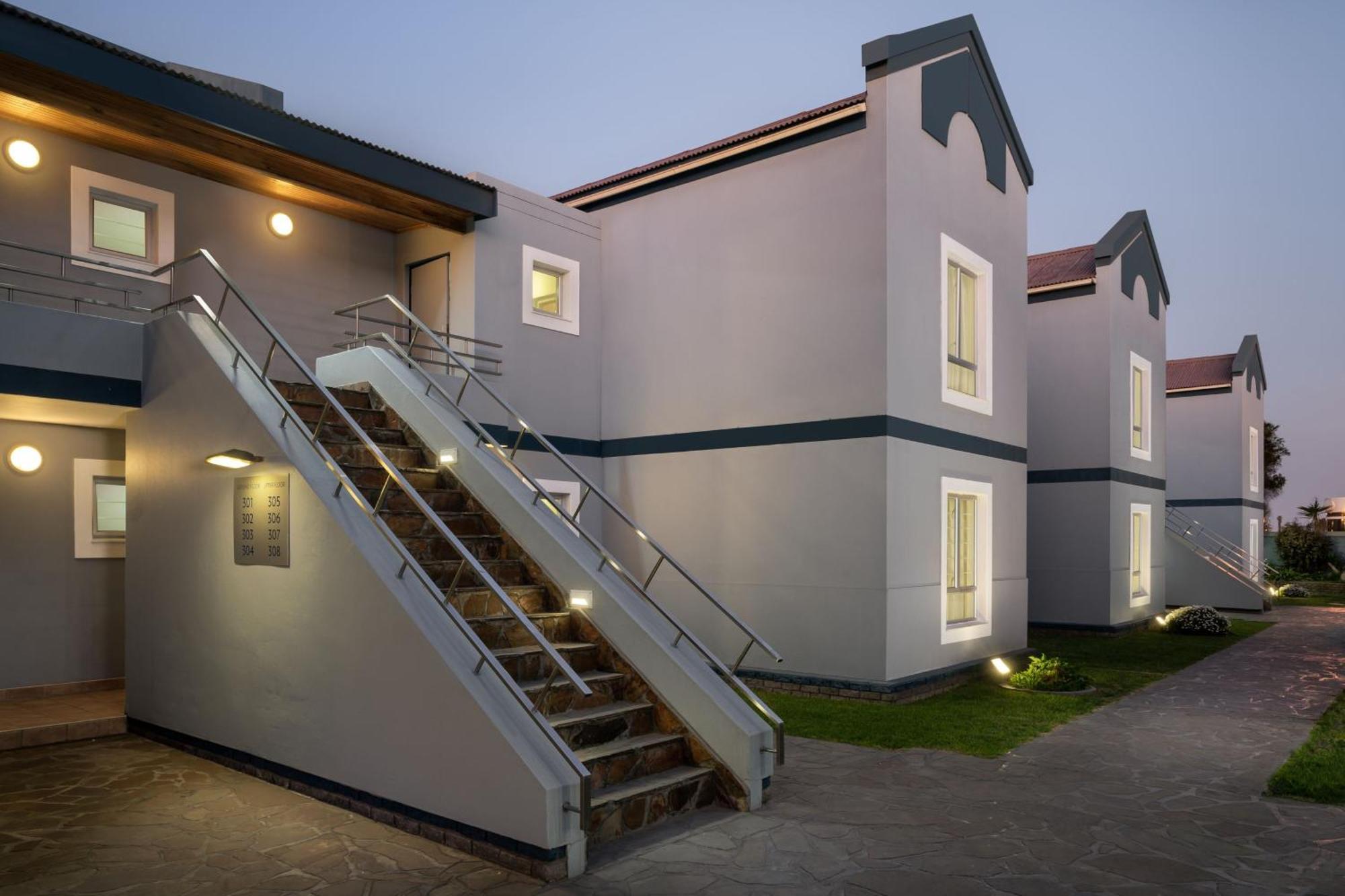 Protea Hotel By Marriott Walvis Bay Indongo Exterior foto
